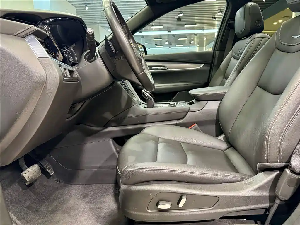Cadillac XT6 2023 2022 2.0T 6-Seater 4WD Trend Edition