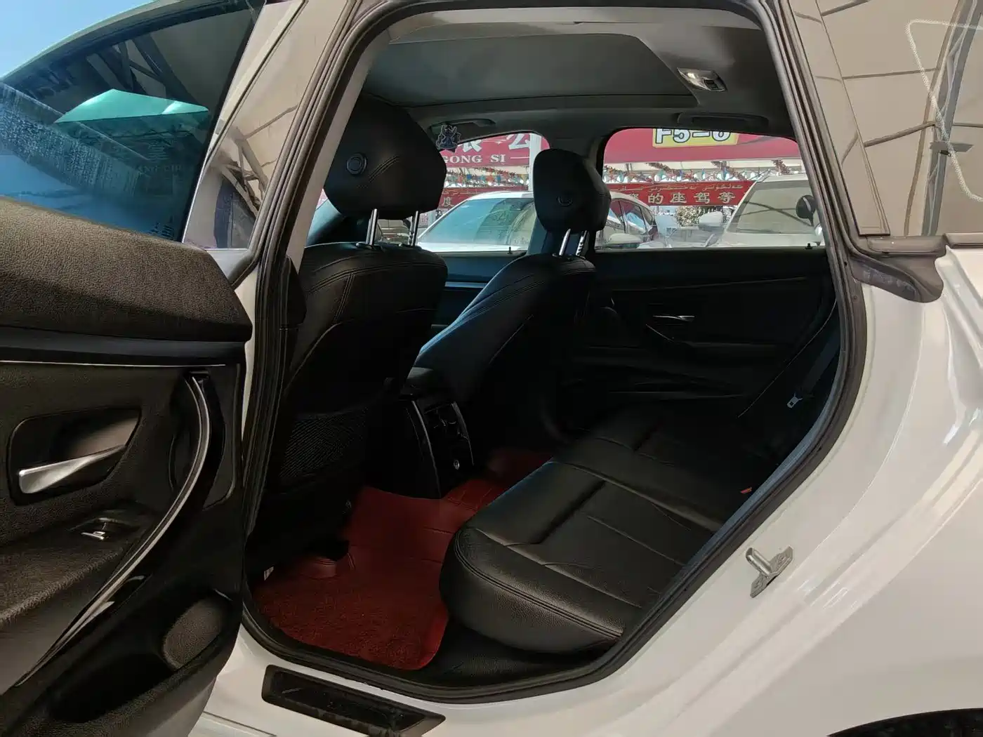 BMW 3 Series GT 2019 320i M Sport Model фото 5