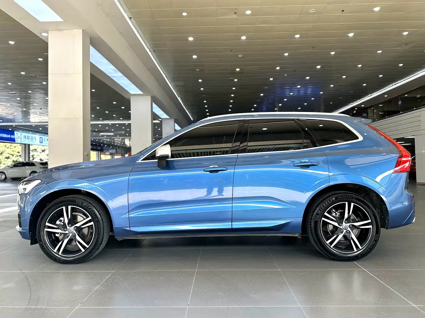 Фото 17 - Volvo XC60