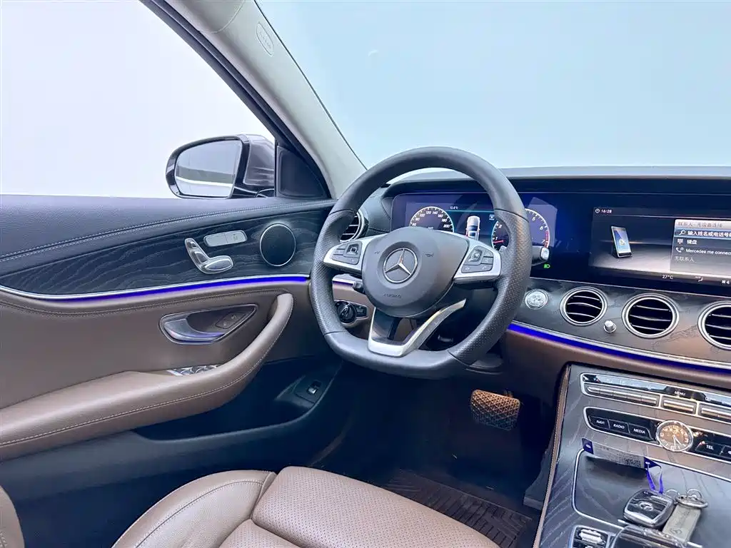 Mercedes-Benz E-Class 2018 E 200 L Sport фото 14