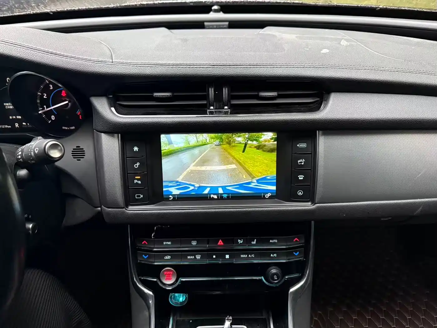 Jaguar XF 2016 2016 XF 2.0T 2WD Elegance Edition