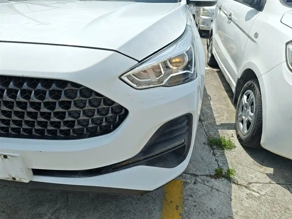 Haval M6 2019 1.5T DCT 2WD Value Edition (China VI) фото 24