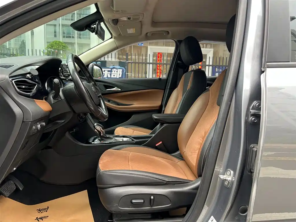 Buick Encore GX 2020 20T CVT 2WD Luxury Model фото 3