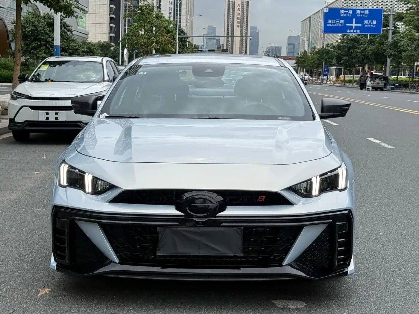 GAC Trumpchi Trumpchi Emkoo 2024 Model 270T DCT Shadow Leopard R-Style Edition фото 2
