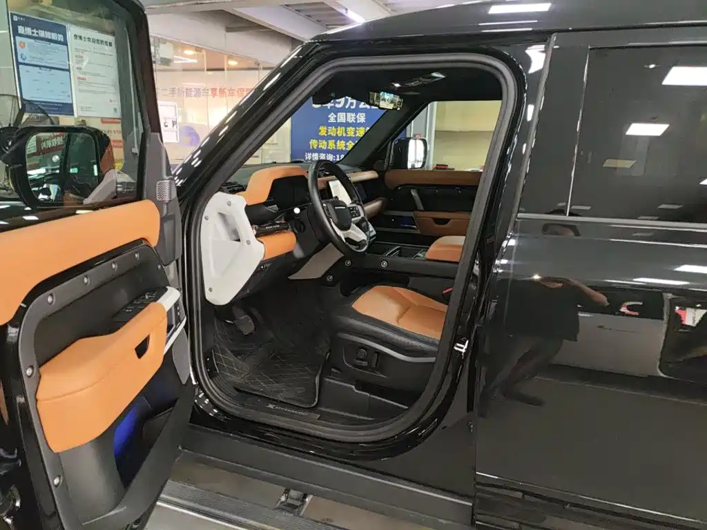 Фото 2 - Land Rover Defender