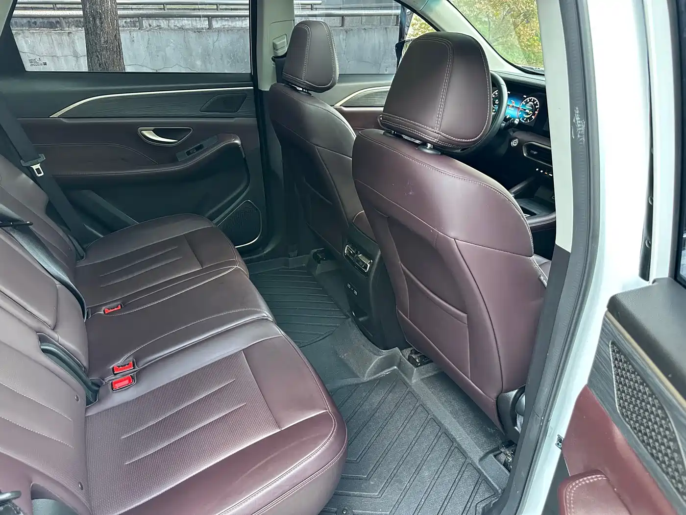 Jetour X90 PLUS 2024 2024 1.6TD DCT Big Family Happy Edition 5-seater