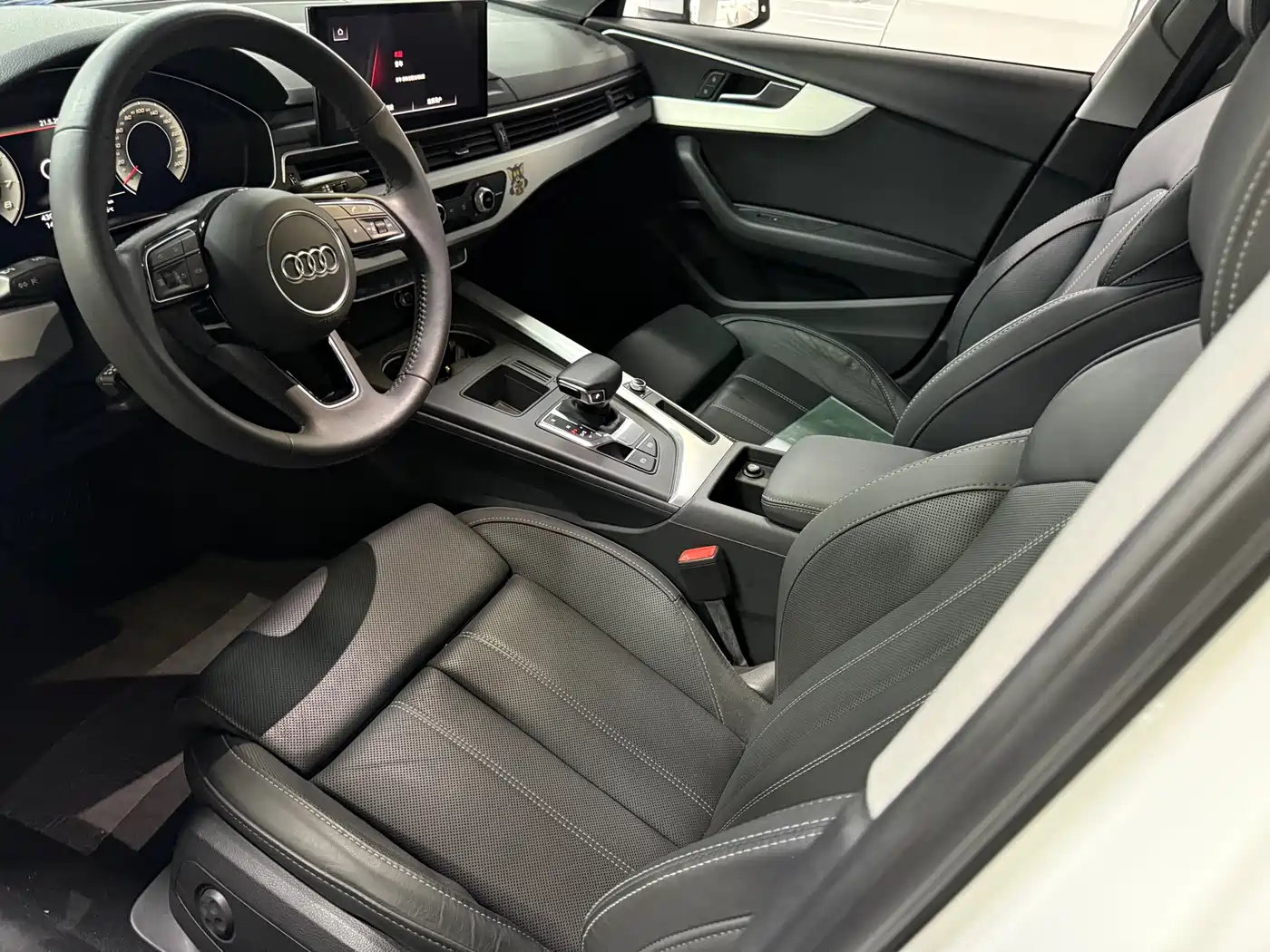 Audi A4L 2020 40 TFSI Fashion Dynamic Edition фото 3