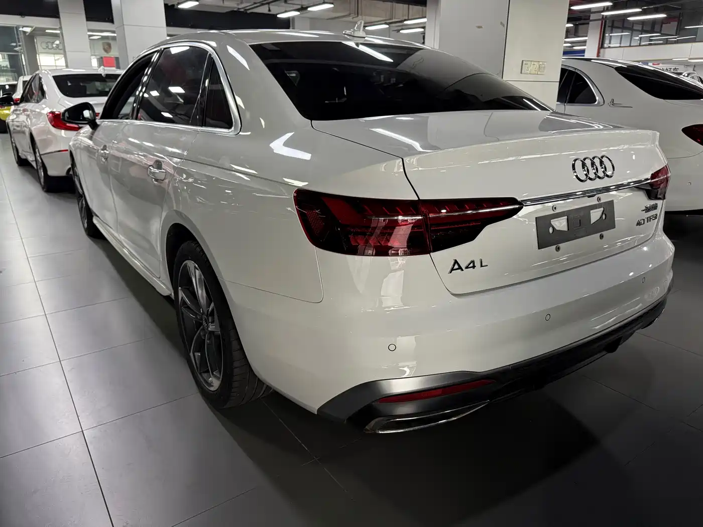 Audi A4L 2020 40 TFSI Fashion Dynamic Edition фото 13