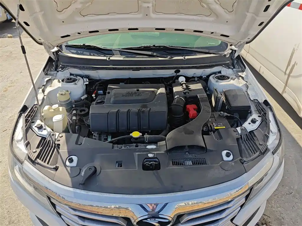 Soueast A5 Wing Dance 2019 2019 1.5L Manual Premium Edition China V