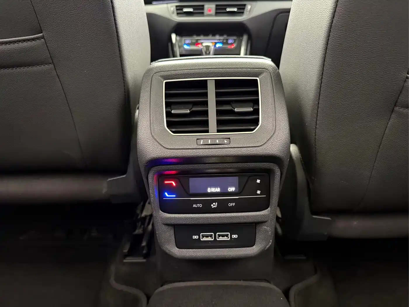 Volkswagen Tayron 2020 330TSI 2WD Luxury Smart Edition фото 11