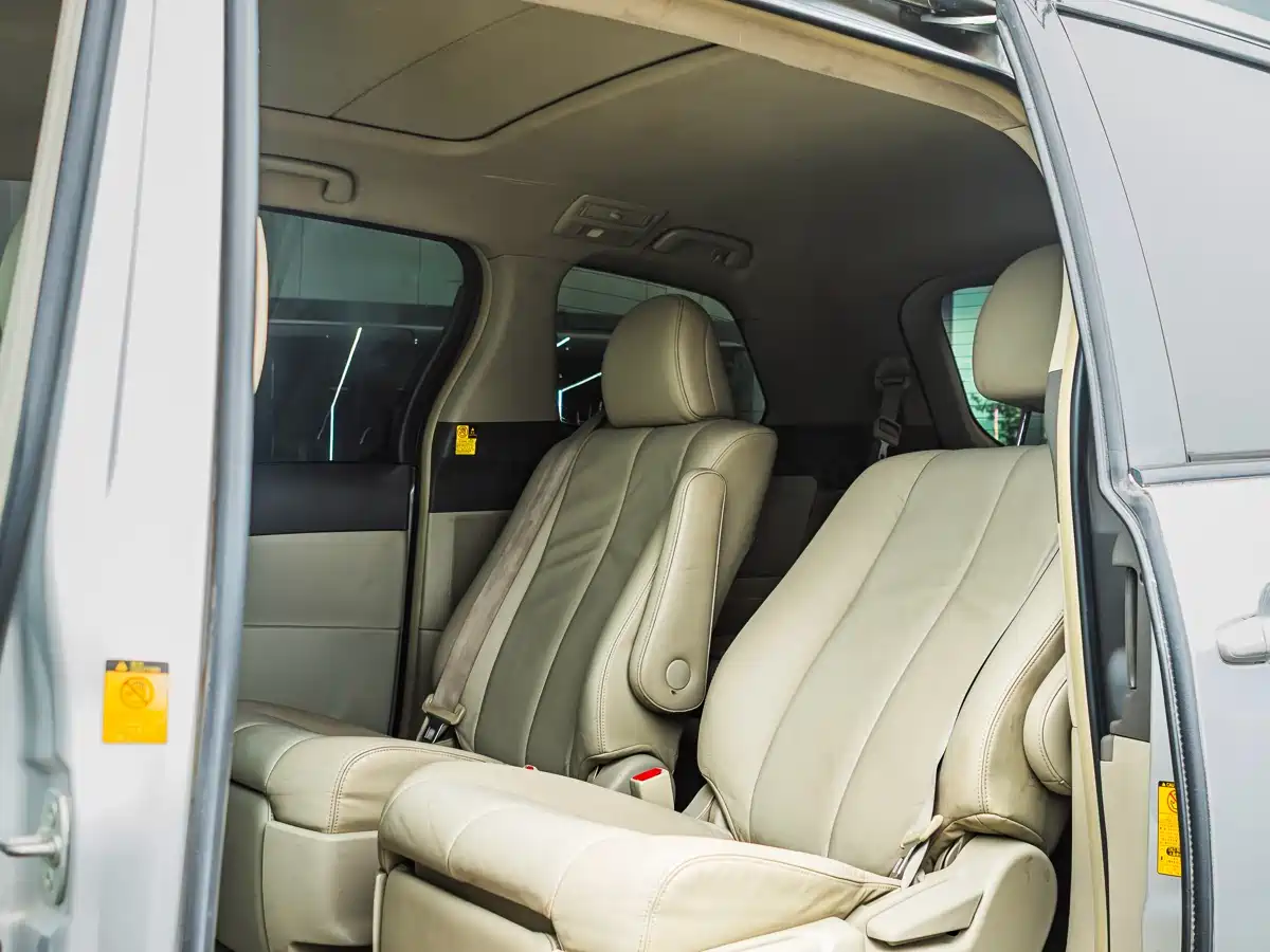 Toyota Previa 2007 3.5L 7-Seater Luxury фото 5