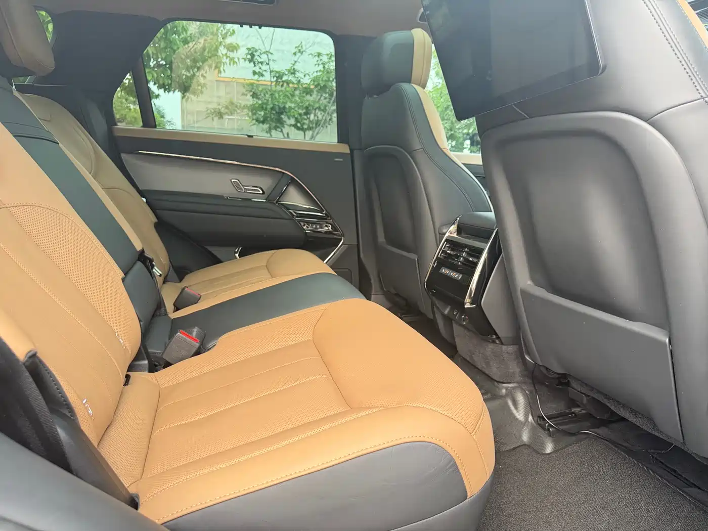Land Rover Range Rover Sport 2023 400PS Dynamic SE фото 9