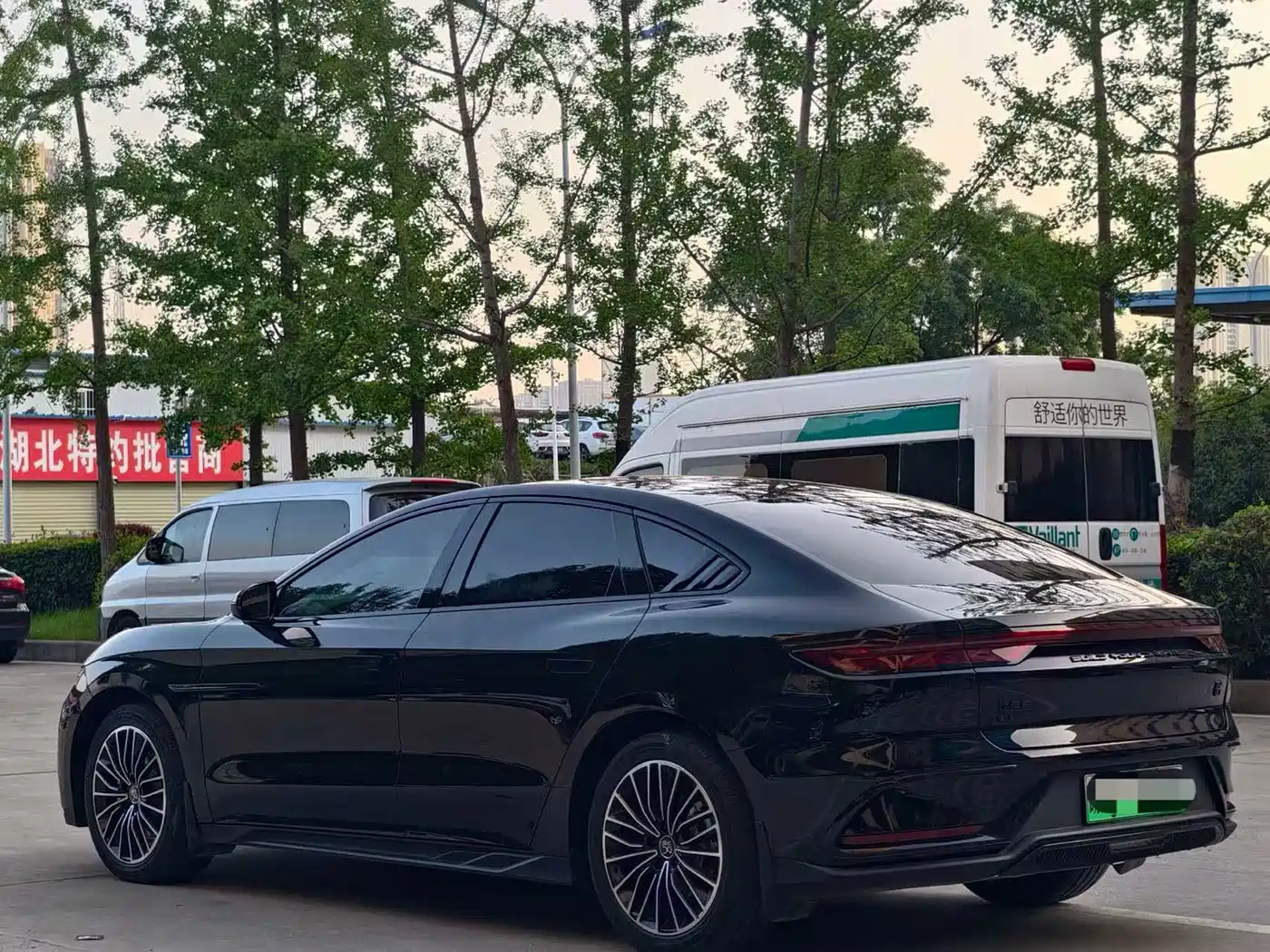 BYD Han 2023 EV Champion Edition 605KM FWD Premium фото 15