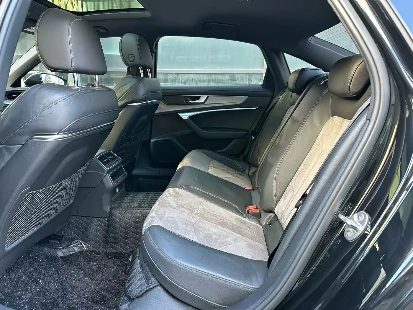 Audi A6L 2021 40 TFSI Luxury Elegance фото 7