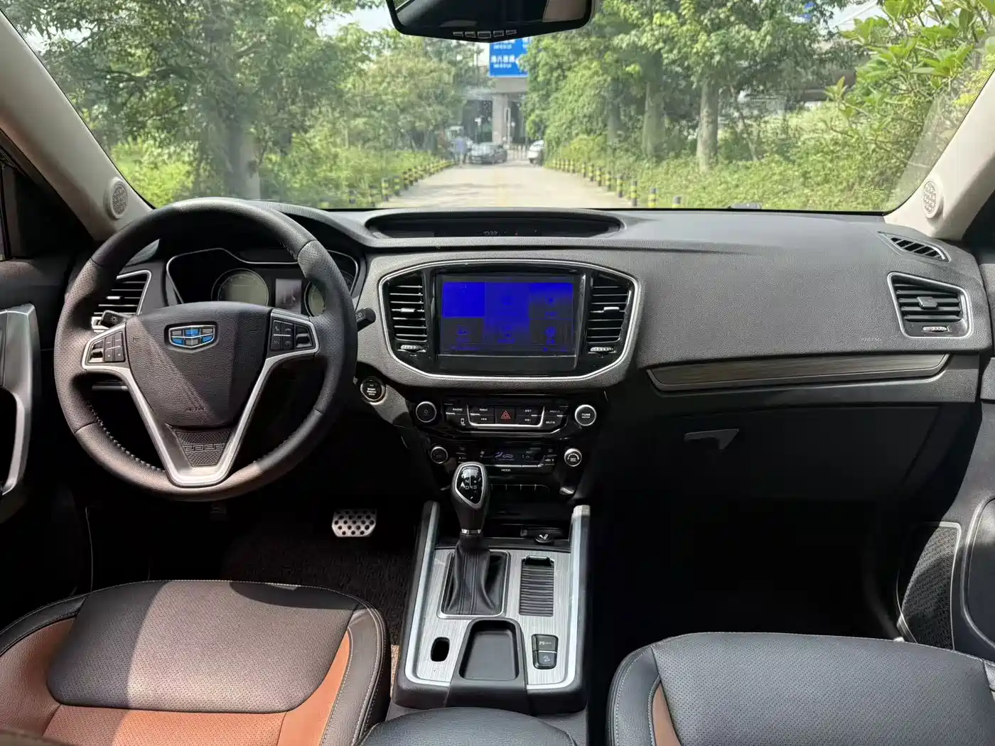 Geely Emgrand X6 2017 2016 1.3T CVT Luxury