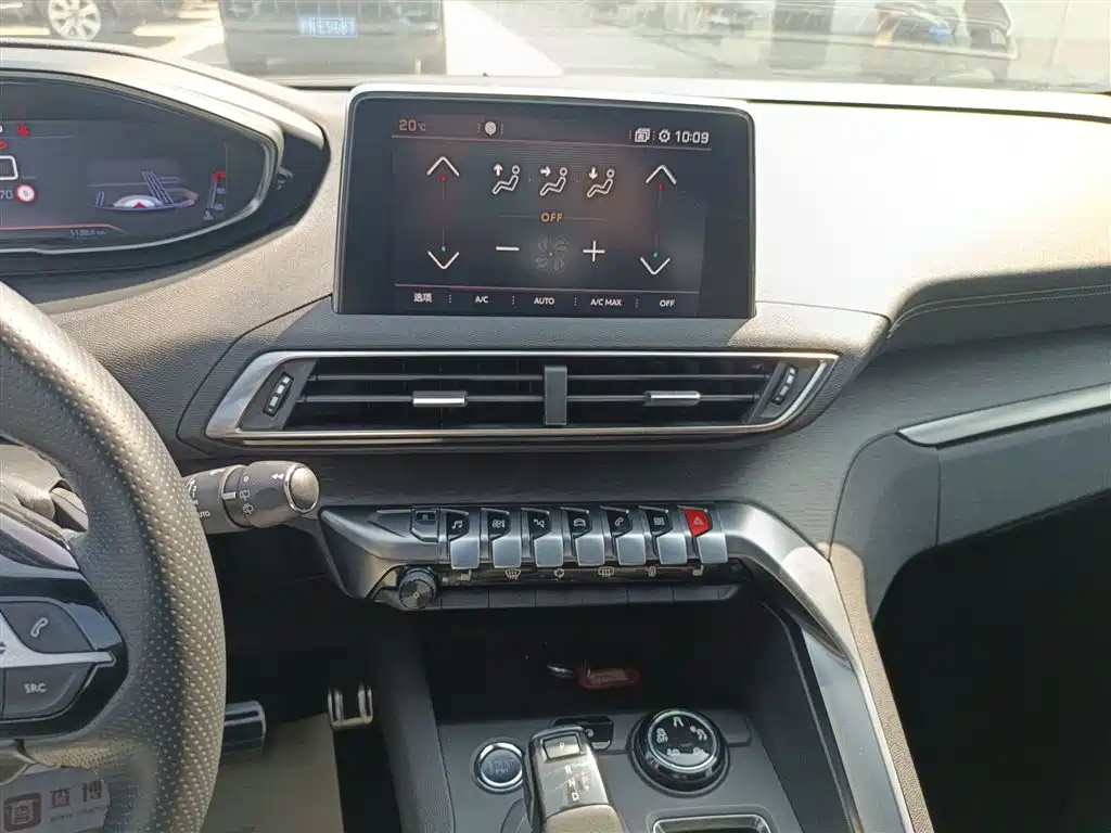 Peugeot 5008 2017 380THP 7-Seater Luxury GT Edition фото 9