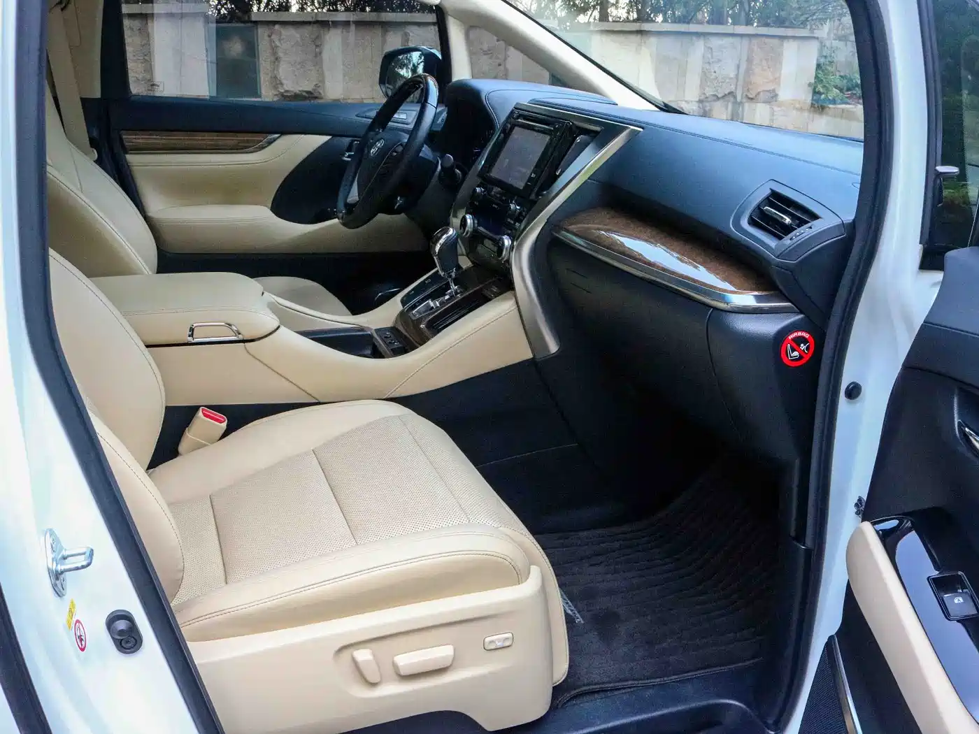 Toyota Alphard 2018 3.5L Premium фото 7