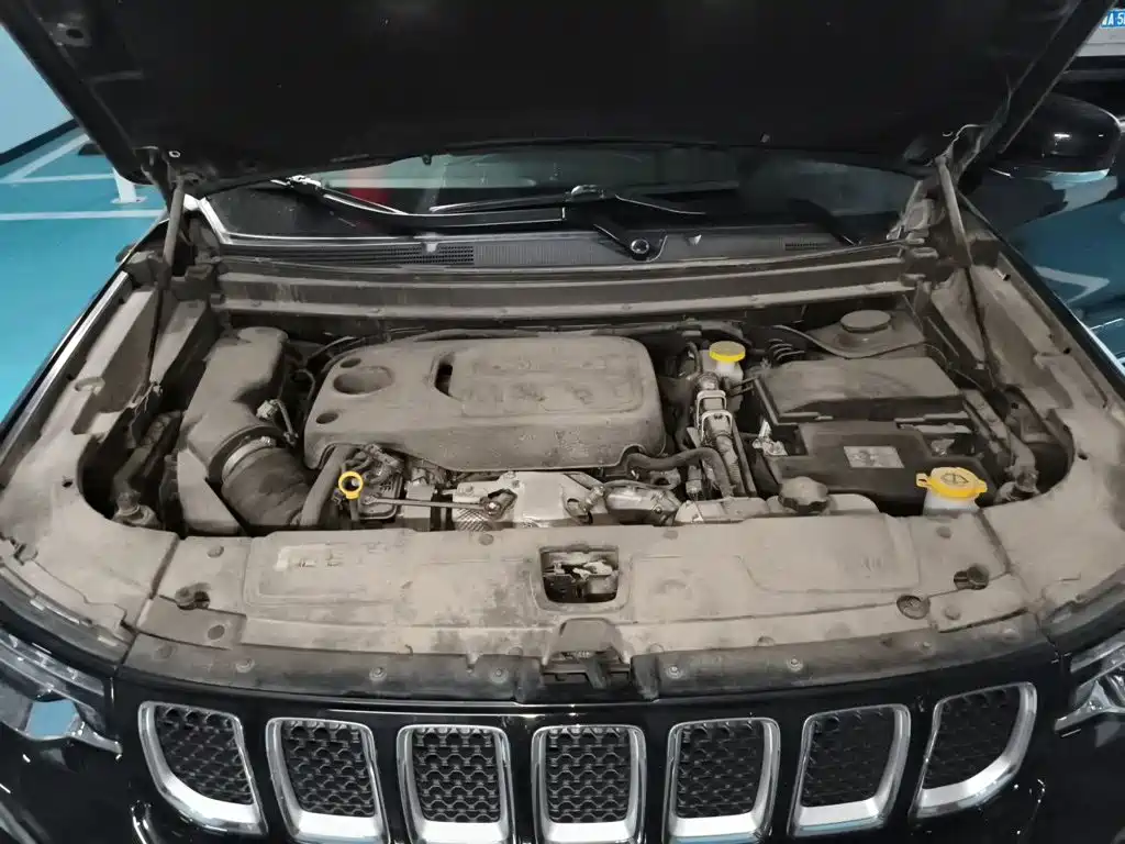 Jeep Grand Commander 2018 2018 2.0T AWD Ultimate Edition (China V)