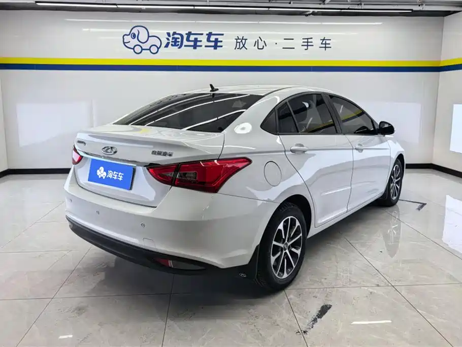 CHERY ARRIZO 5