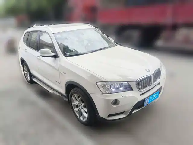 BMW X3 (Import) 2012 xDrive28i Leading Edition — фото 3