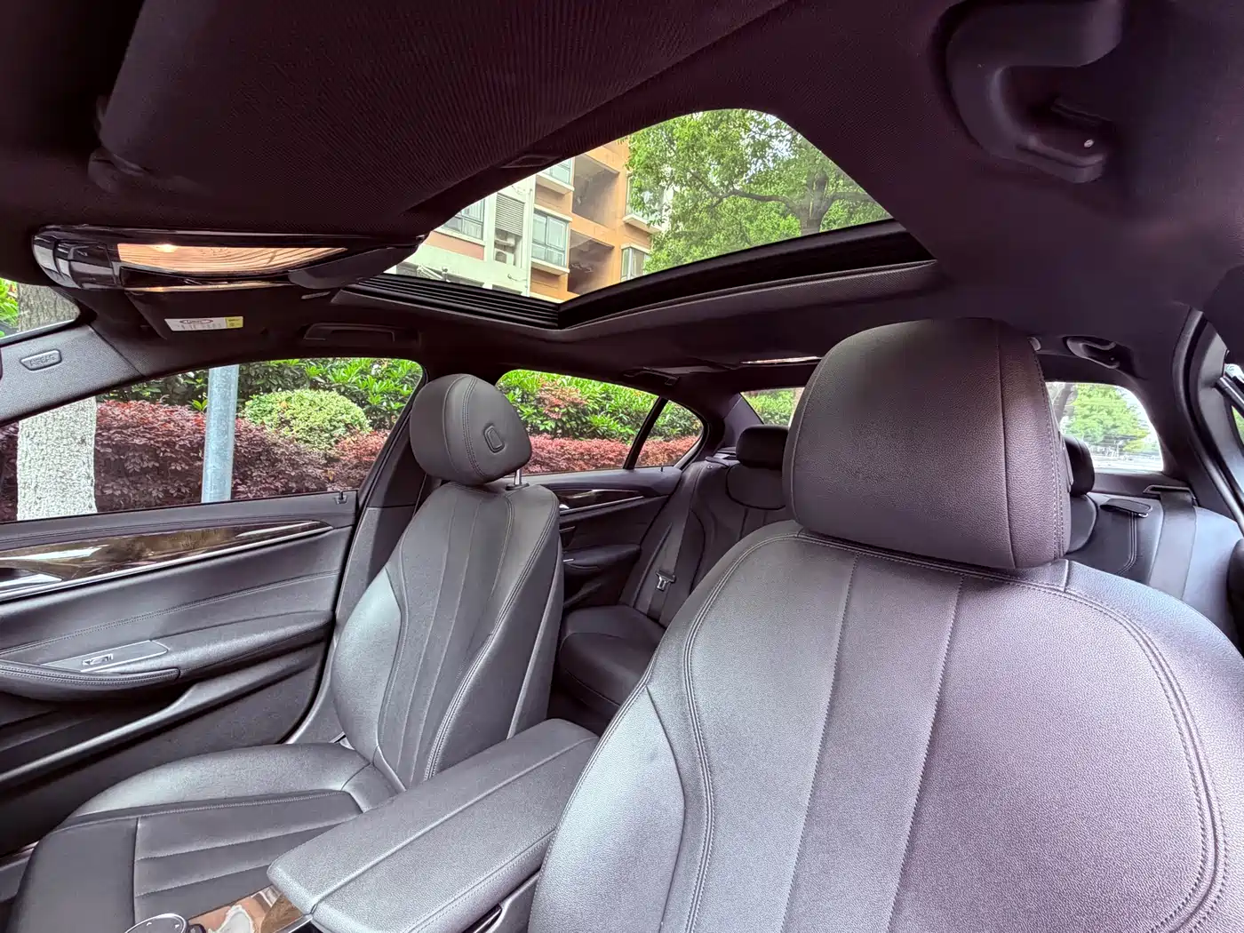 BMW 5 Series 2018 525Li M Sport Package фото 12
