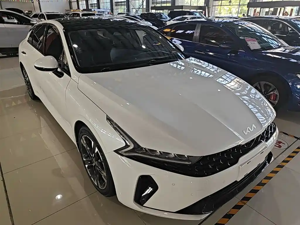 Kia K5 2020 270T CVVD Luxury Edition фото 4