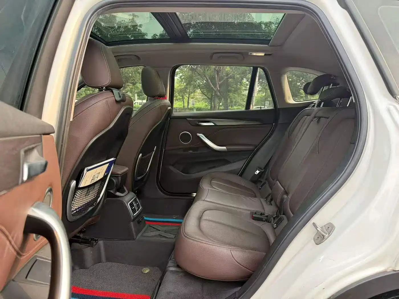 BMW X1 2019 sDrive18Li Premium Model фото 6