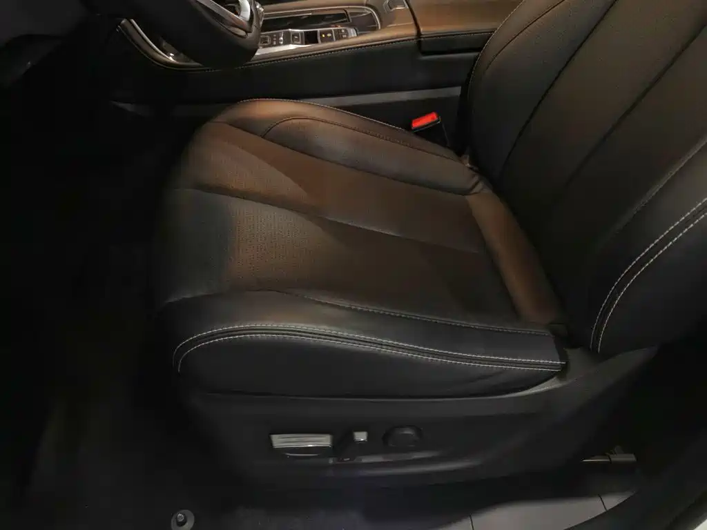 GAC Trumpchi Trumpchi GS5 2021 2021 Advanced 270T Tech Zhiling Edition