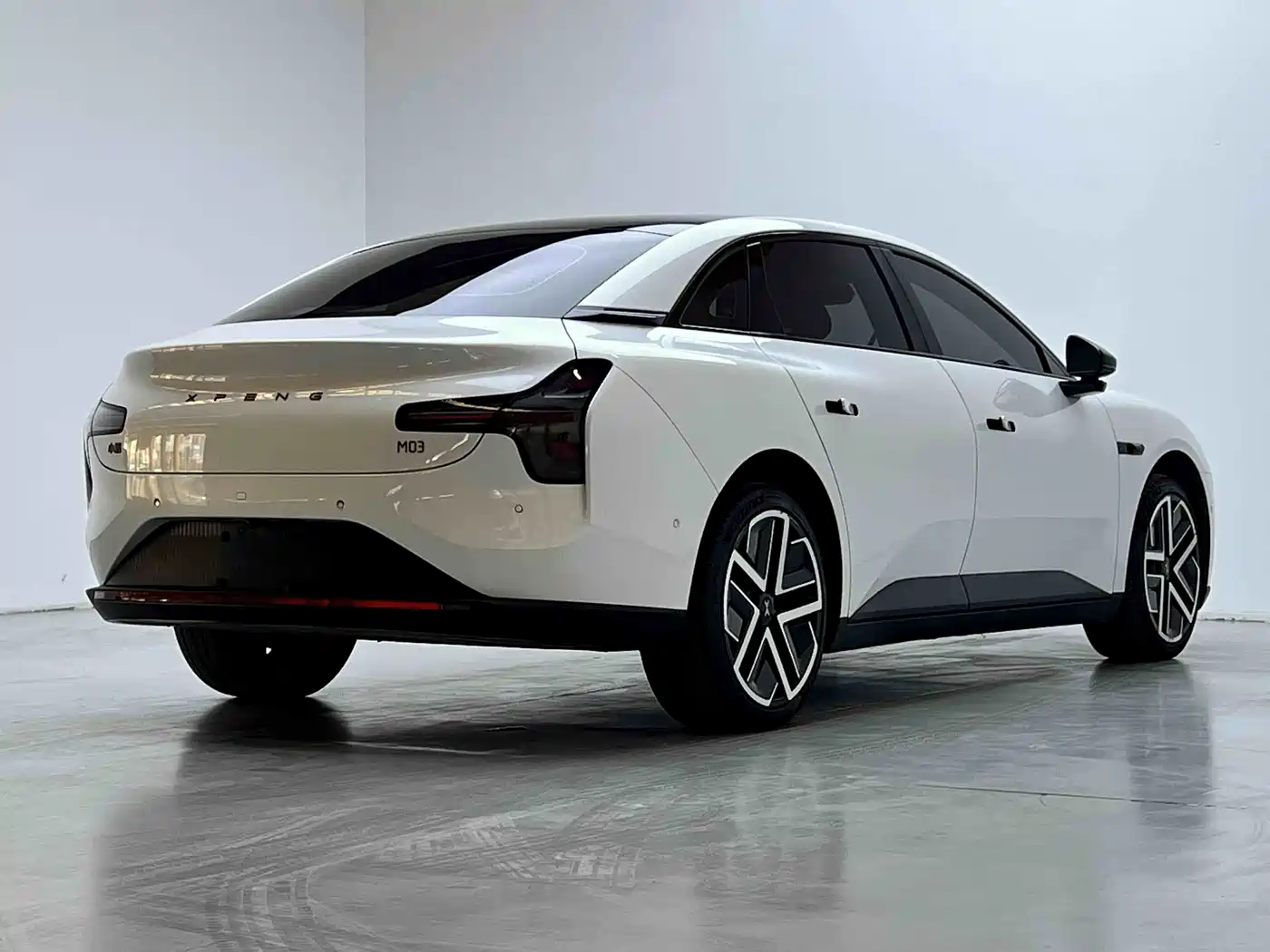 XIAOPENG MONA M03