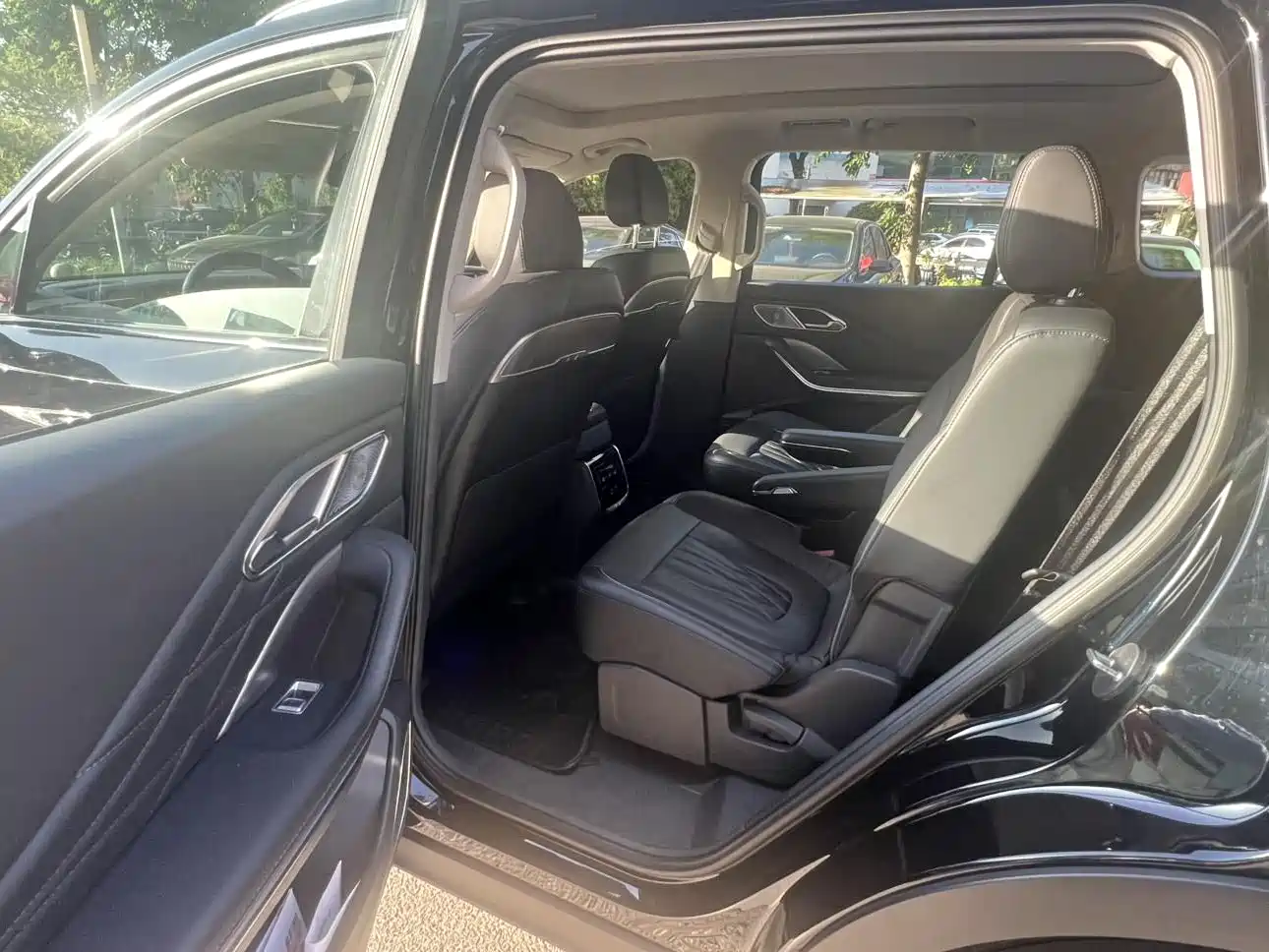 Hongqi HS7 PHEV 2025 2.0T PHEV 4WD 6-Seater Commemorative Edition фото 9