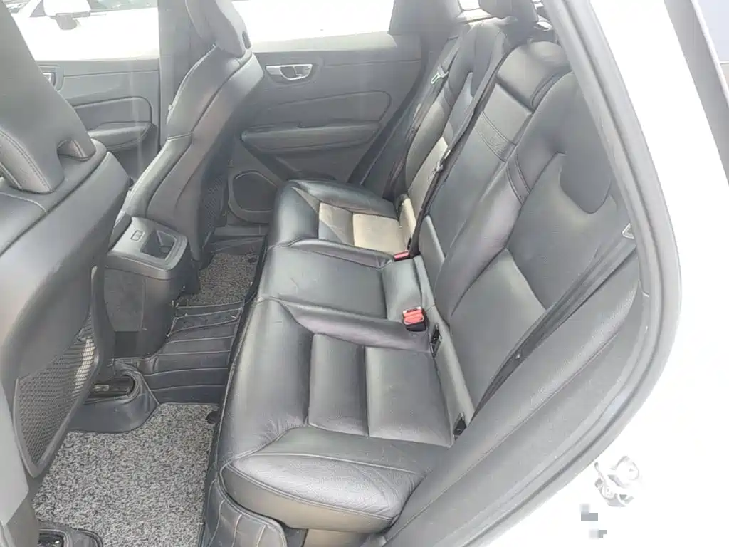 Photo 24 - Volvo XC60