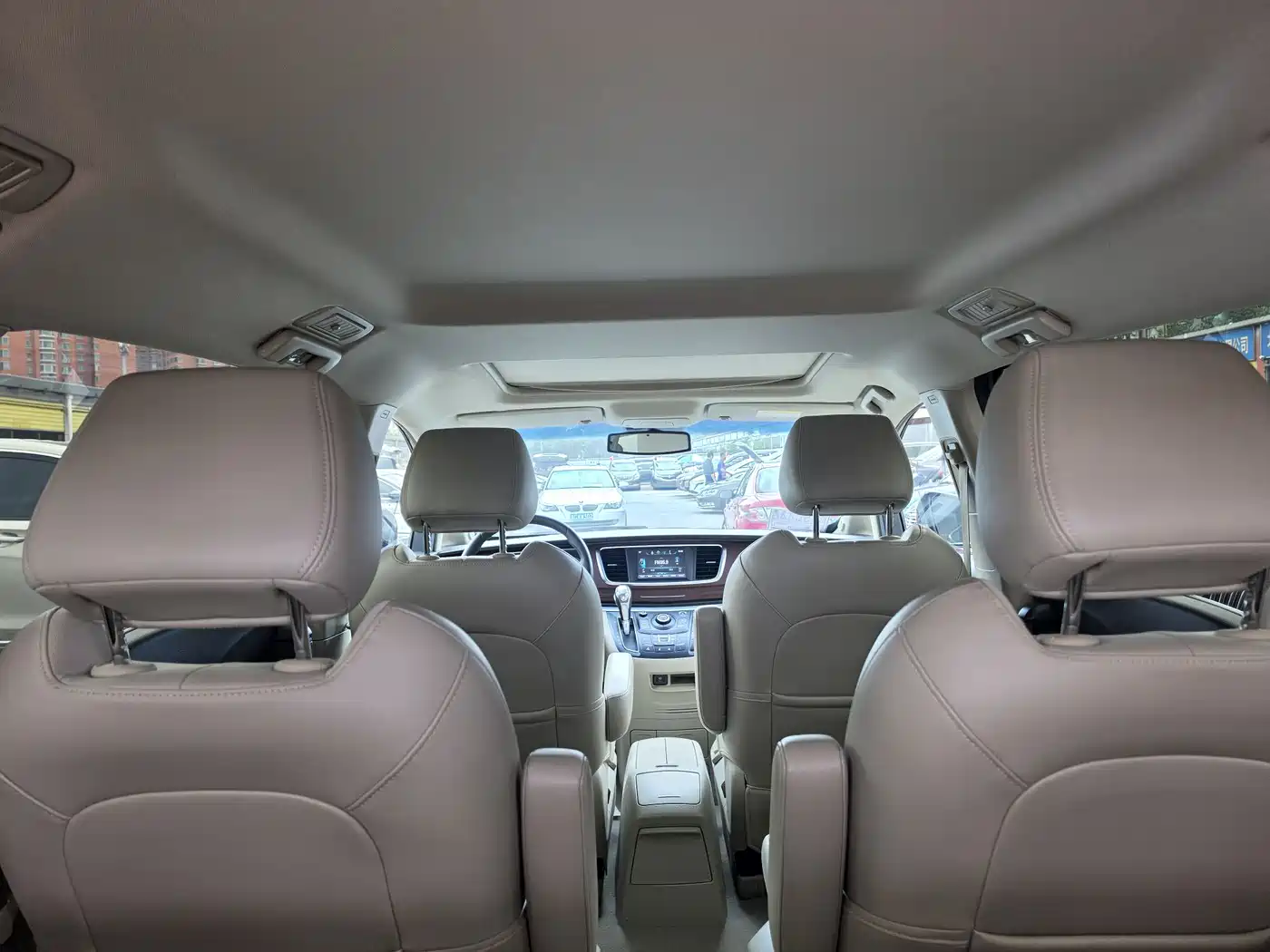Buick GL8 2018 28T Premium Model China VI фото 14