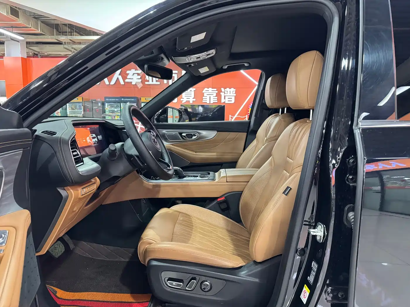 GAC Trumpchi Trumpchi GS8 2024 Navigator Series 2.0TGDI 4WD Luxury Smart Connect Edition фото 7