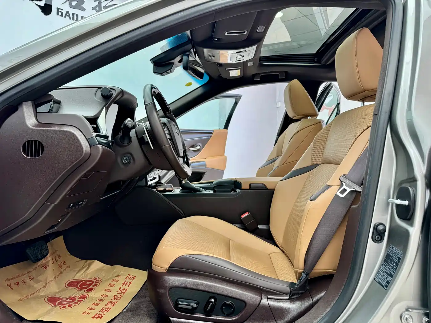 Lexus ES 2021 200 Luxury Edition фото 6