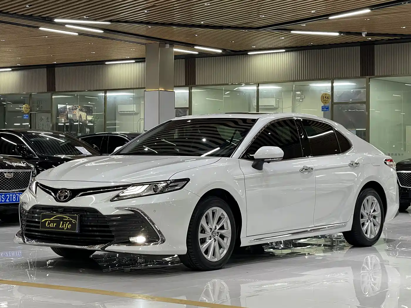 Toyota Camry 2023 2.0G Luxury Edition