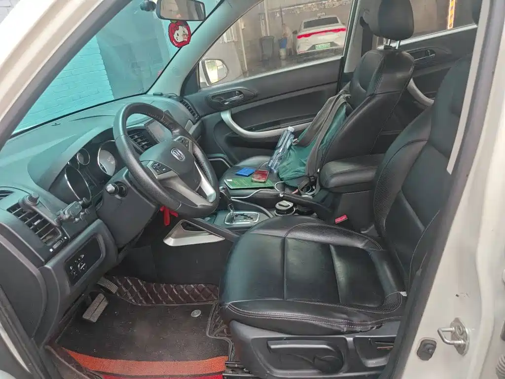 Changan CS35 2014 2014 1.6L Automatic Luxury Type China IV