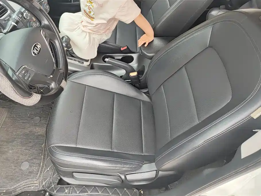Kia K3 2015 1.6L Automatic DLX фото 9