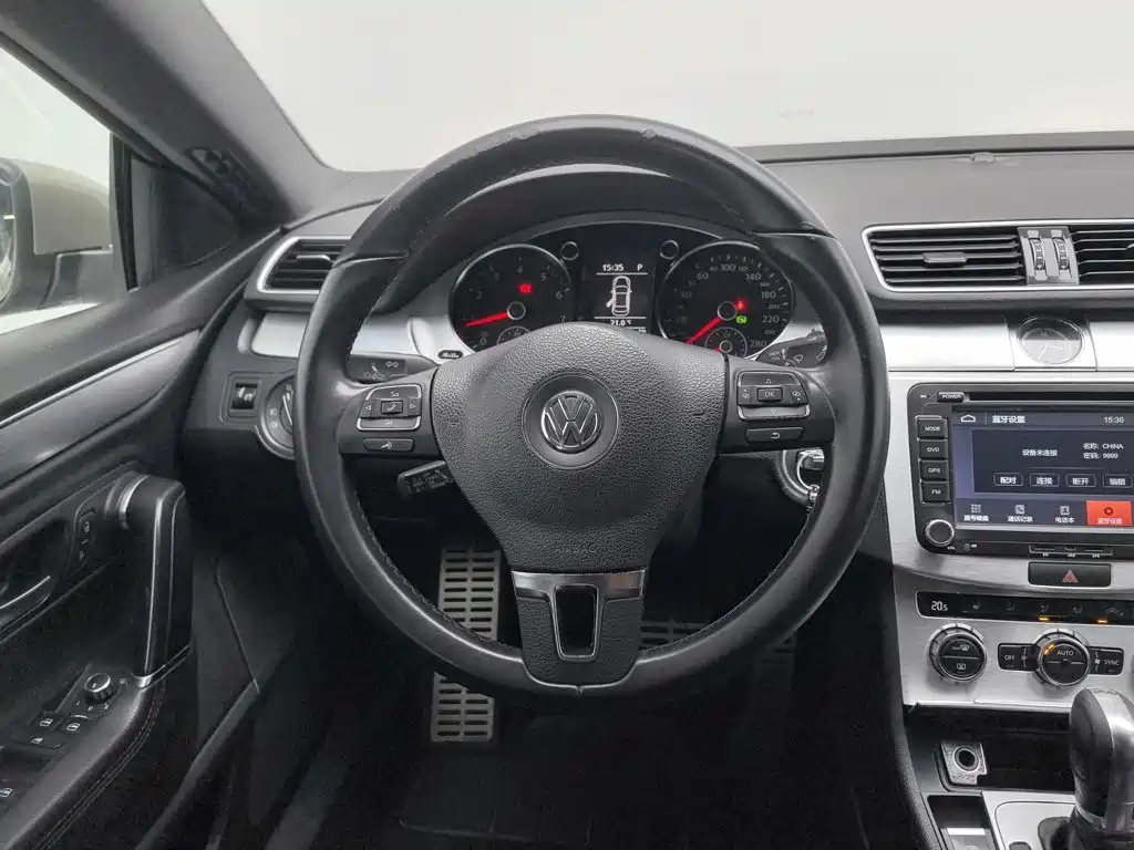 Photo 11 - Volkswagen CC