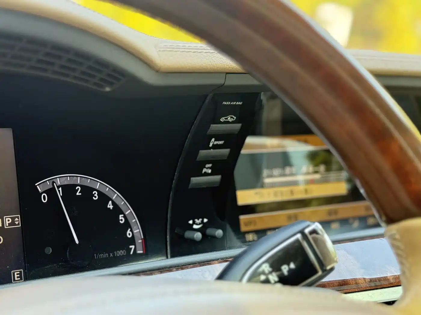Mercedes-Benz S-Class 2012 S 300 L Luxury Grand Edition фото 13