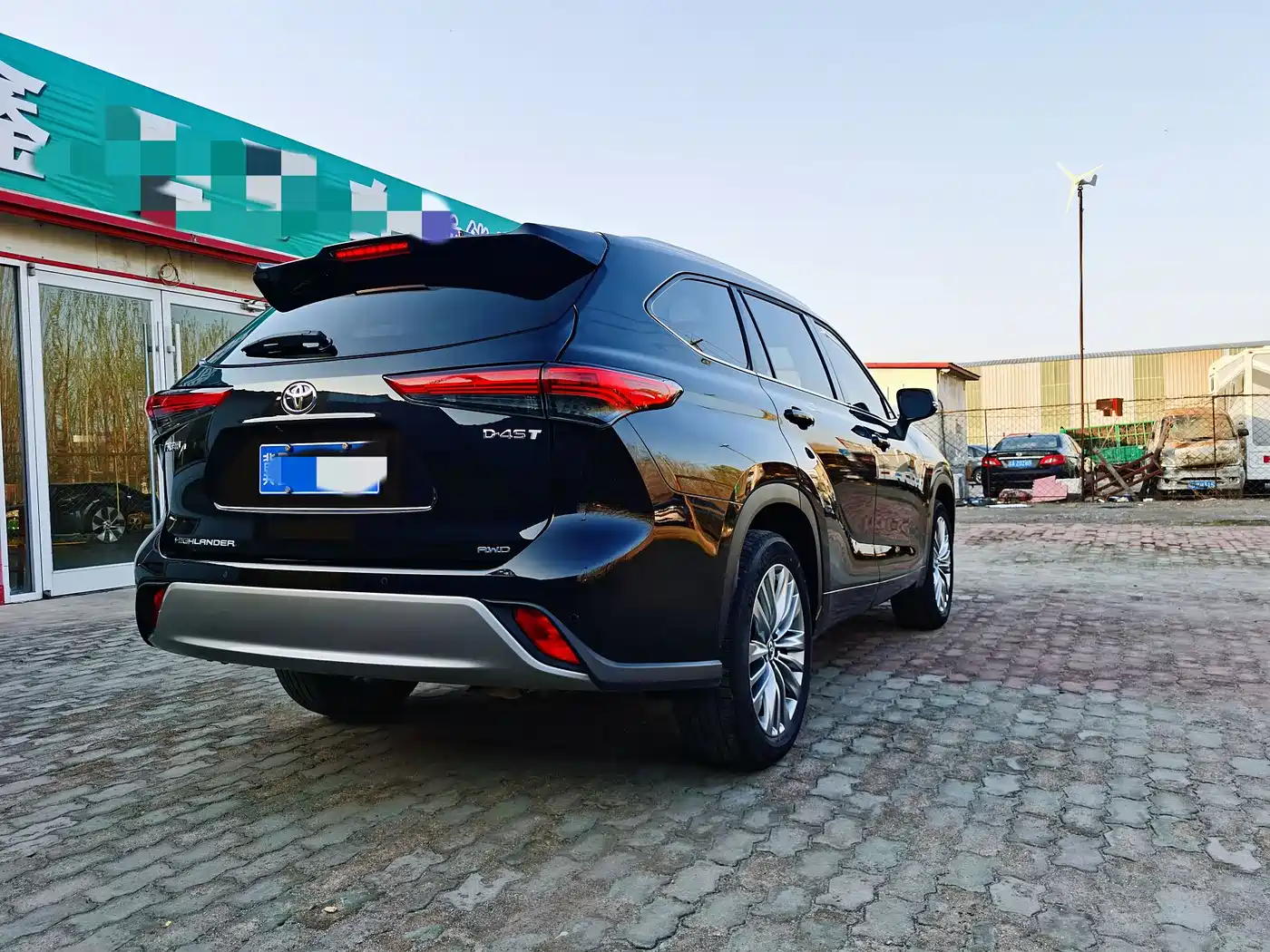 Toyota Highlander 2022 380T 4WD Premium 7-Seater фото 17