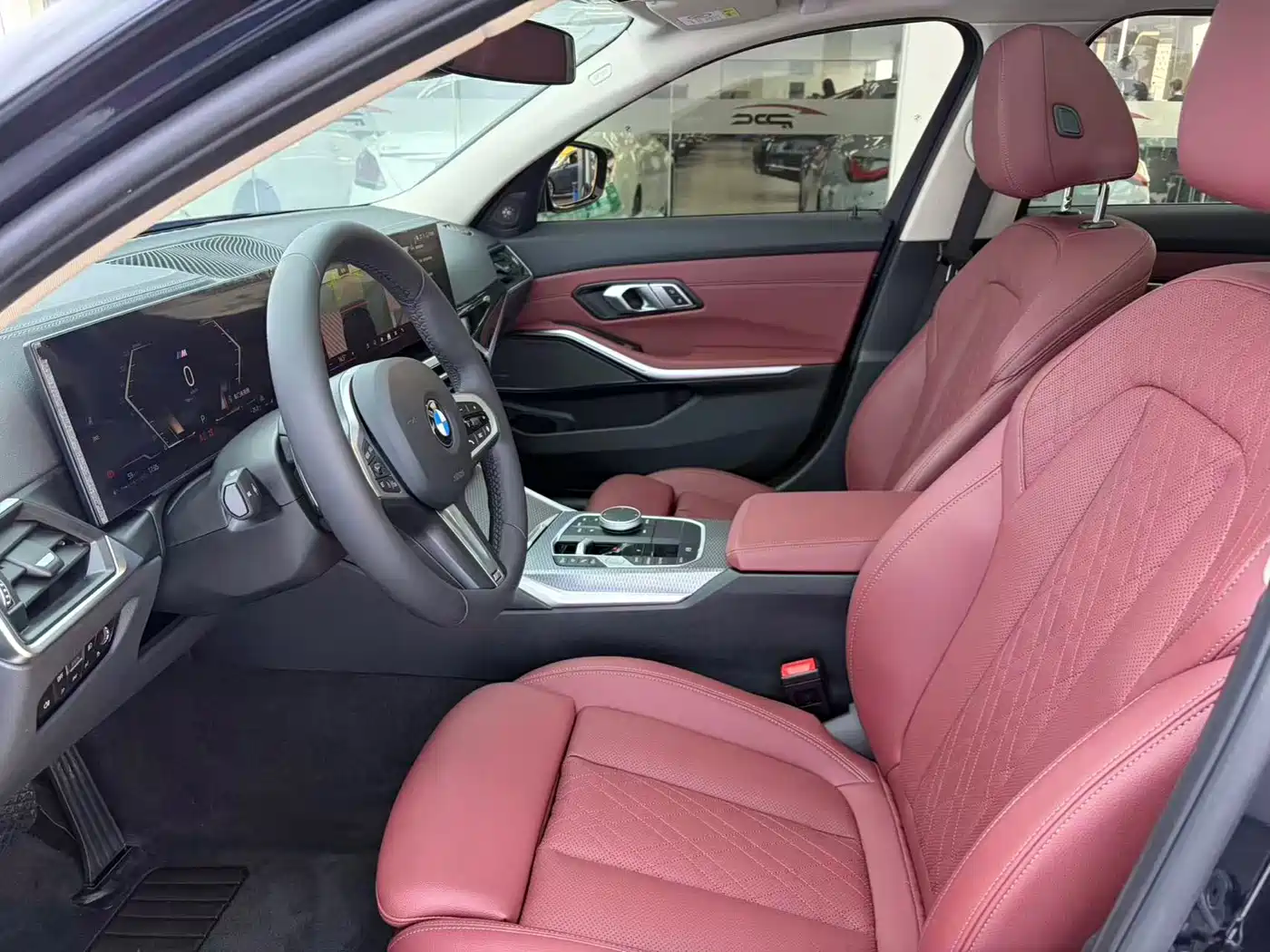 BMW 3 Series 2024 325Li M Sport Shadowline Package фото 5