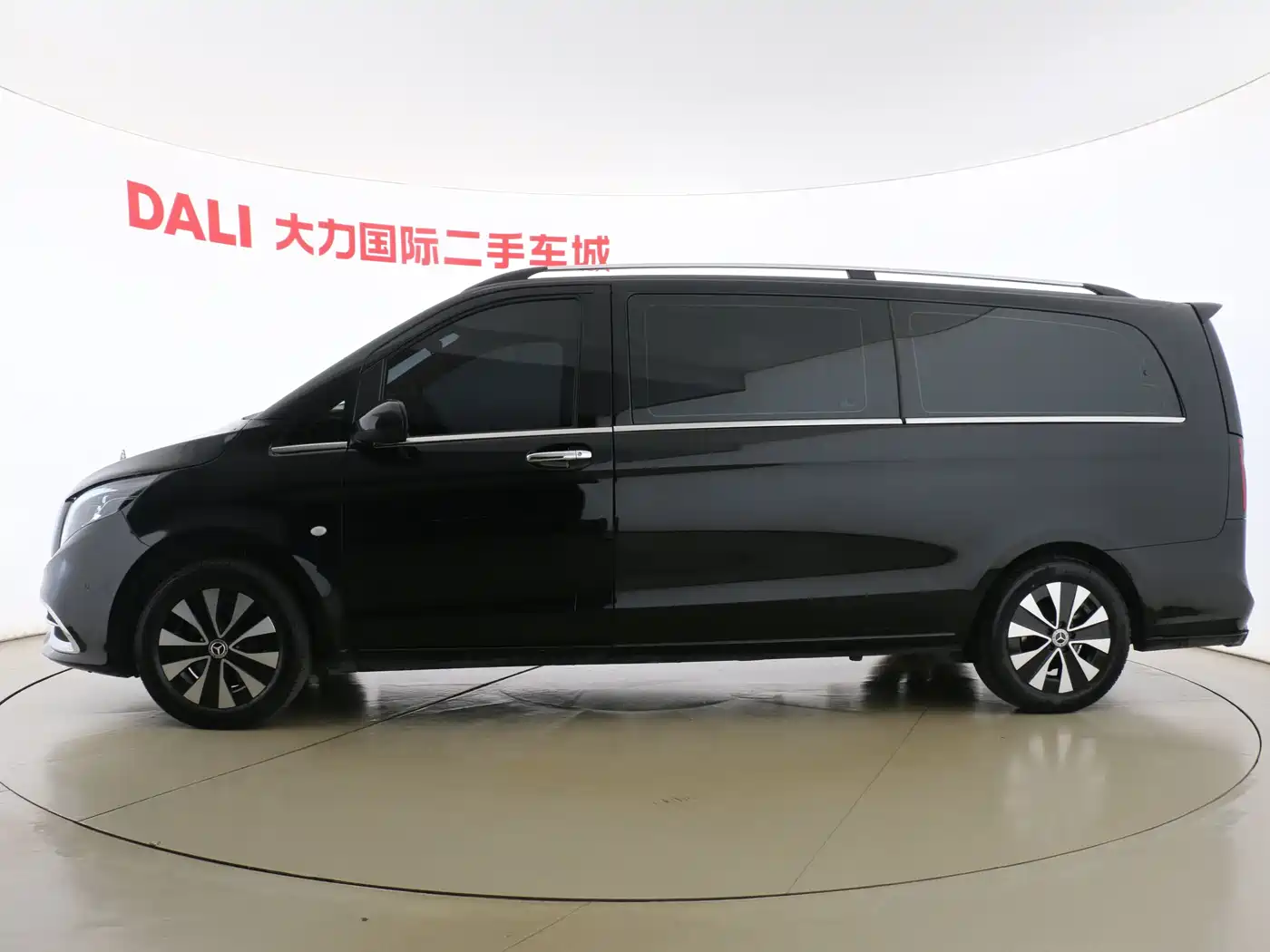 Mercedes-Benz Vito 2021 2.0T Elite 7-Seater фото 4