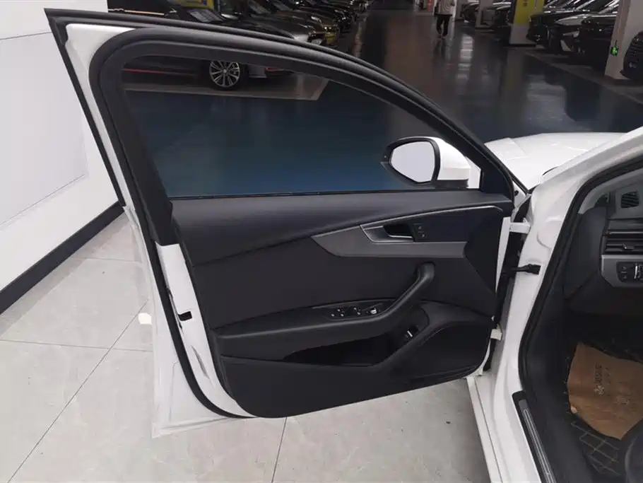Audi A4L 2019 40 TFSI Progressive (China VI) фото 7