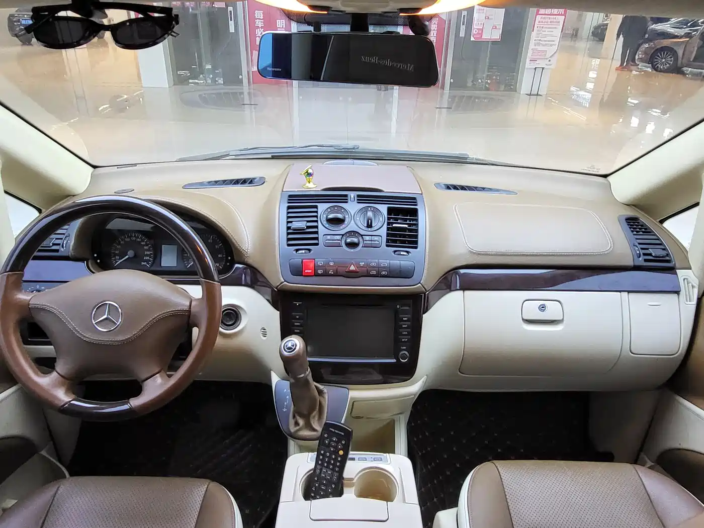 Mercedes-Benz Vito 2011 2.5L Business Edition фото 6