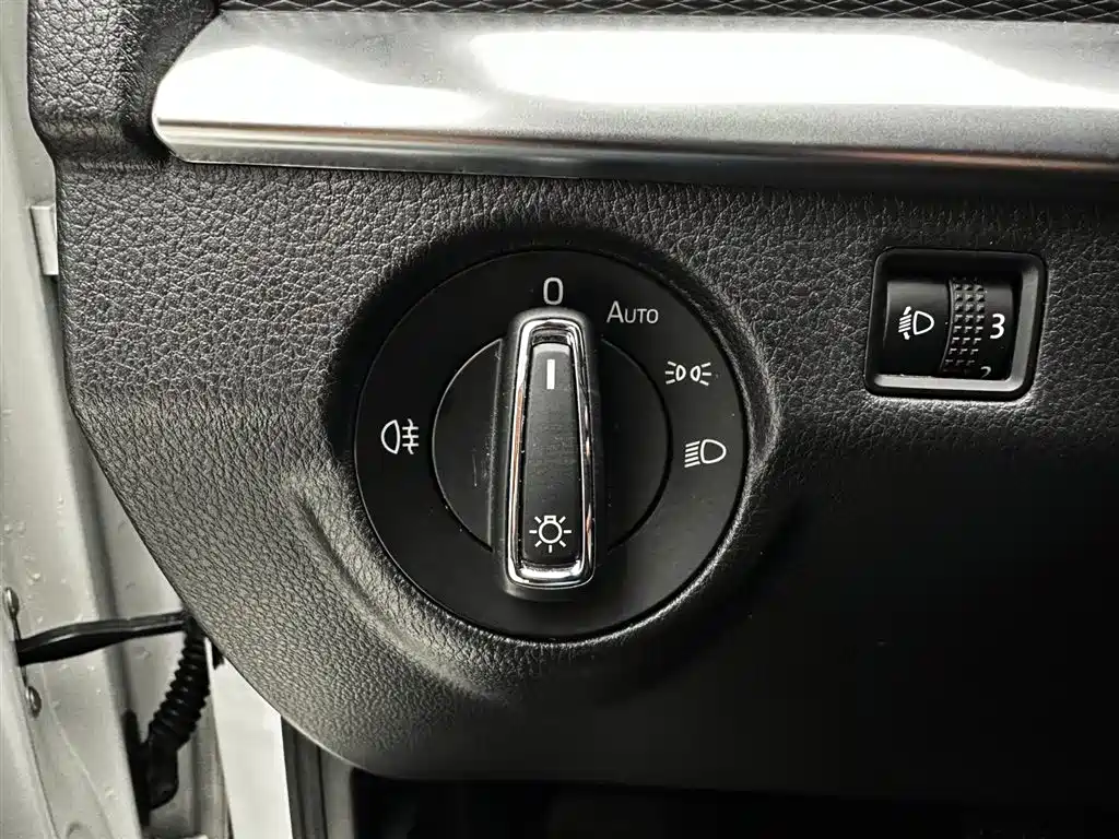 Škoda Kamiq 2022 1.5L Automatic Comfort Edition фото 18