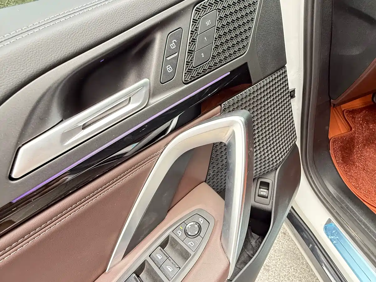 BMW X1 2023 sDrive20Li X Design Package фото 10