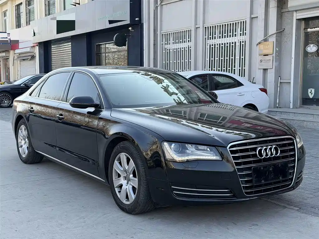 Audi A8 2012 A8L 45 TFSI quattro Luxury фото 3