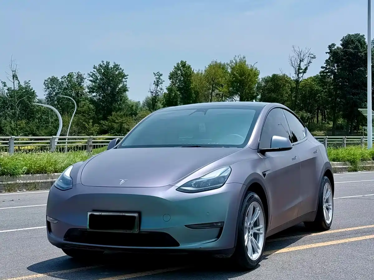 Tesla Model Y 2022