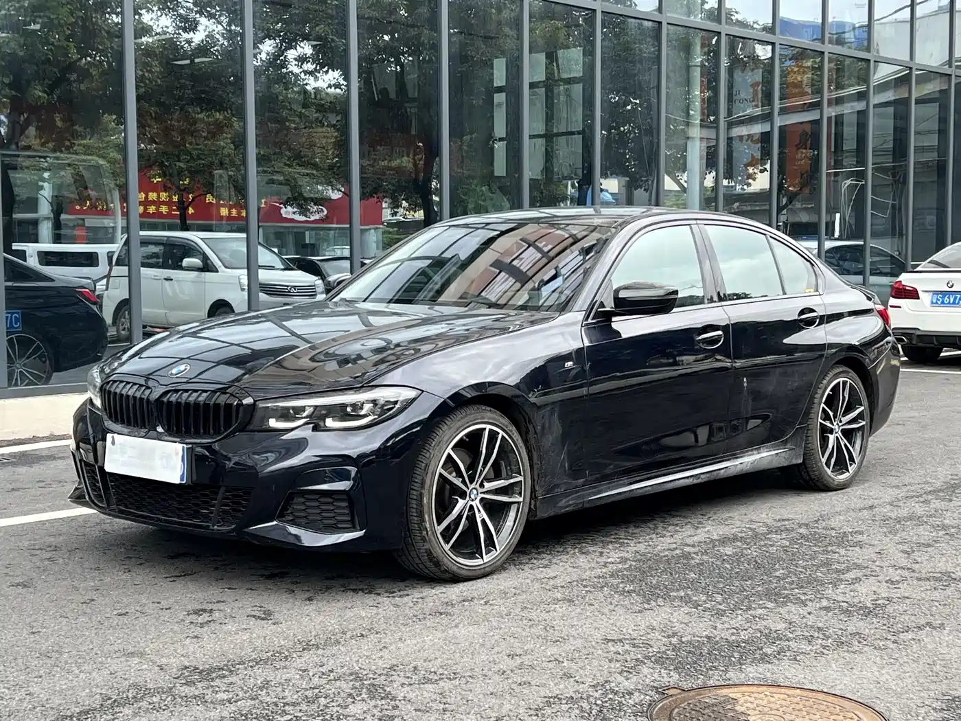 BMW 3 Series 2022 330i M Sport Shadow Edition