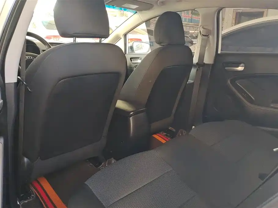 Kia K3 2016 1.6L Manual GL фото 11